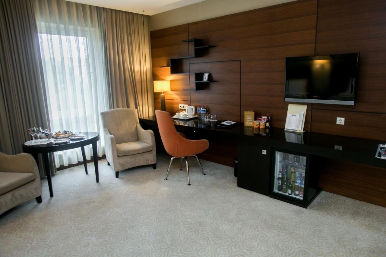 Point Hotel Baku Extérieur photo