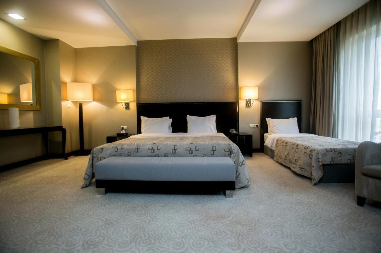 Point Hotel Baku Extérieur photo