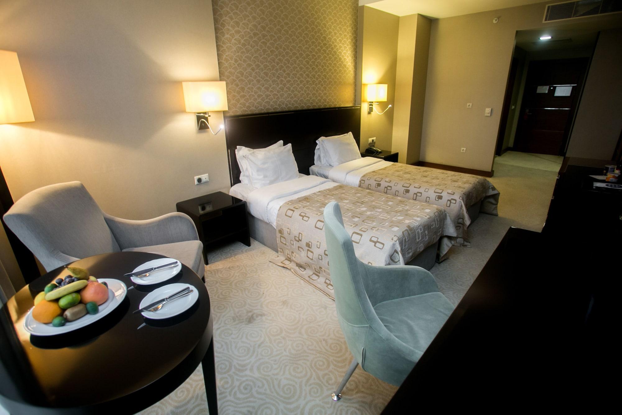 Point Hotel Baku Extérieur photo