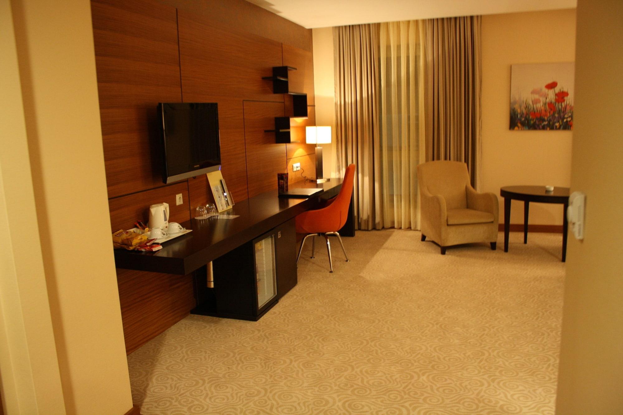 Point Hotel Baku Extérieur photo