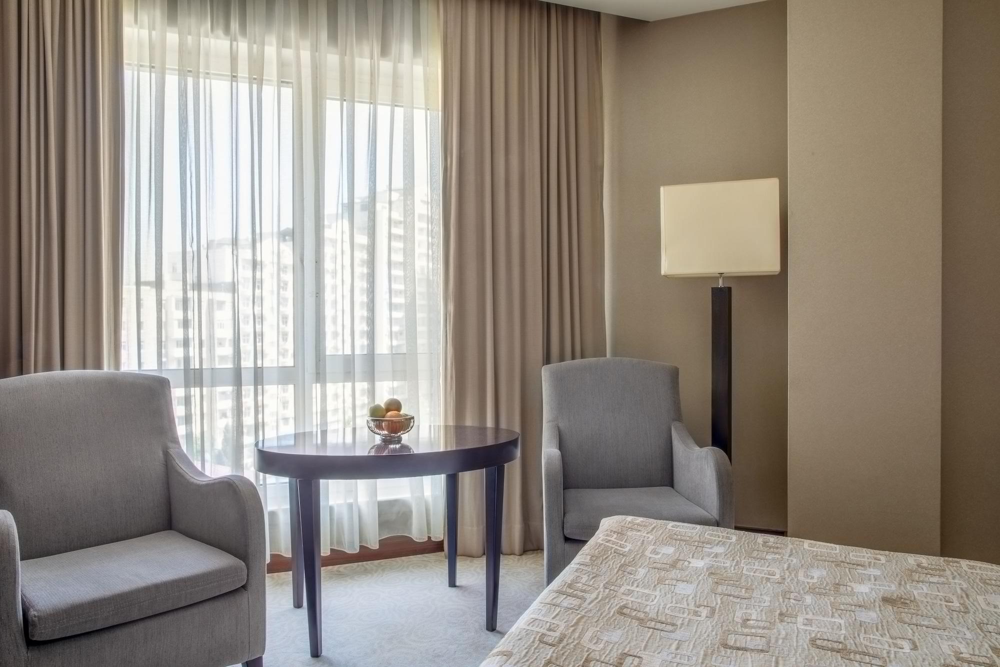 Point Hotel Baku Extérieur photo