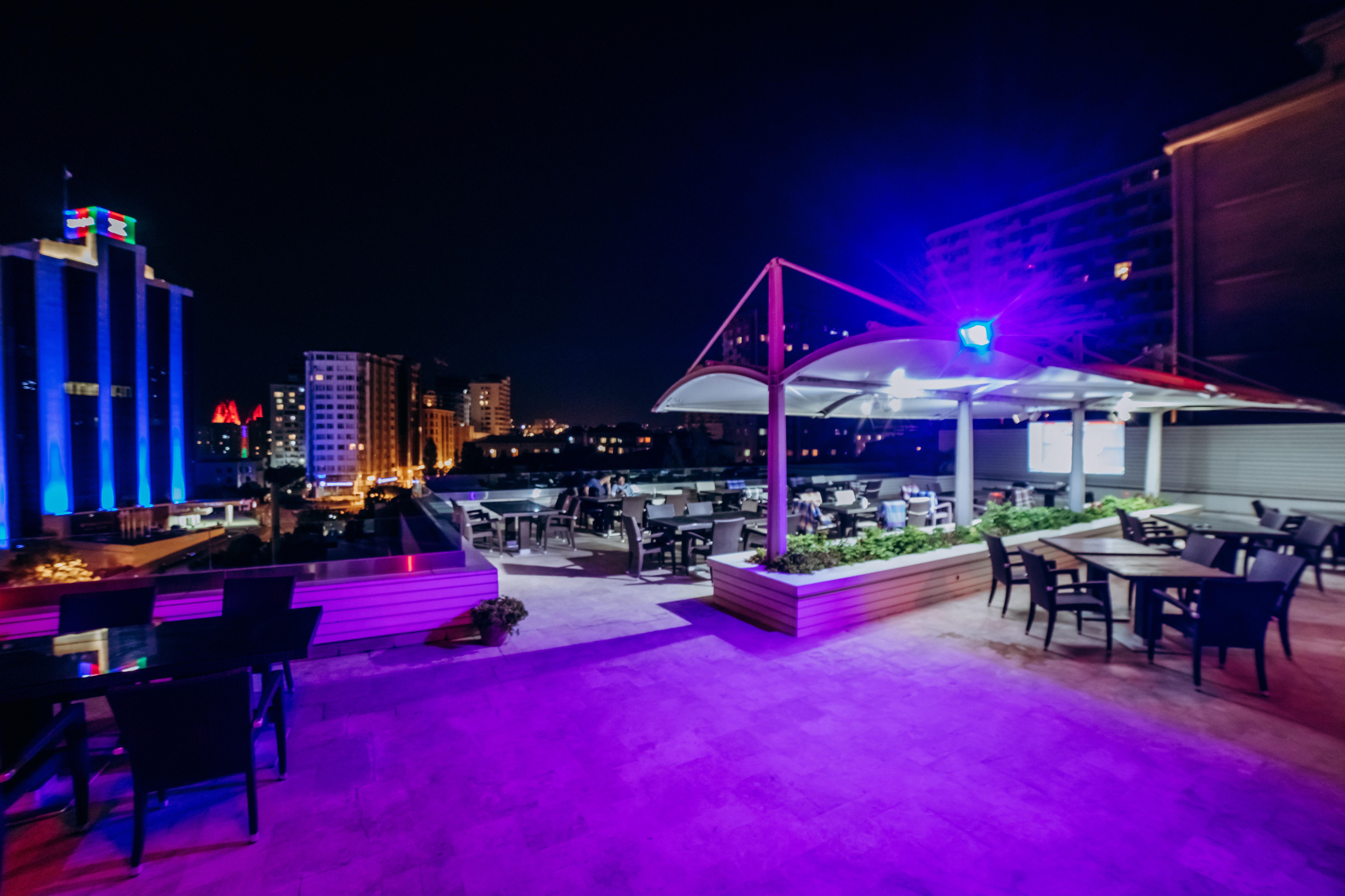 Point Hotel Baku Extérieur photo