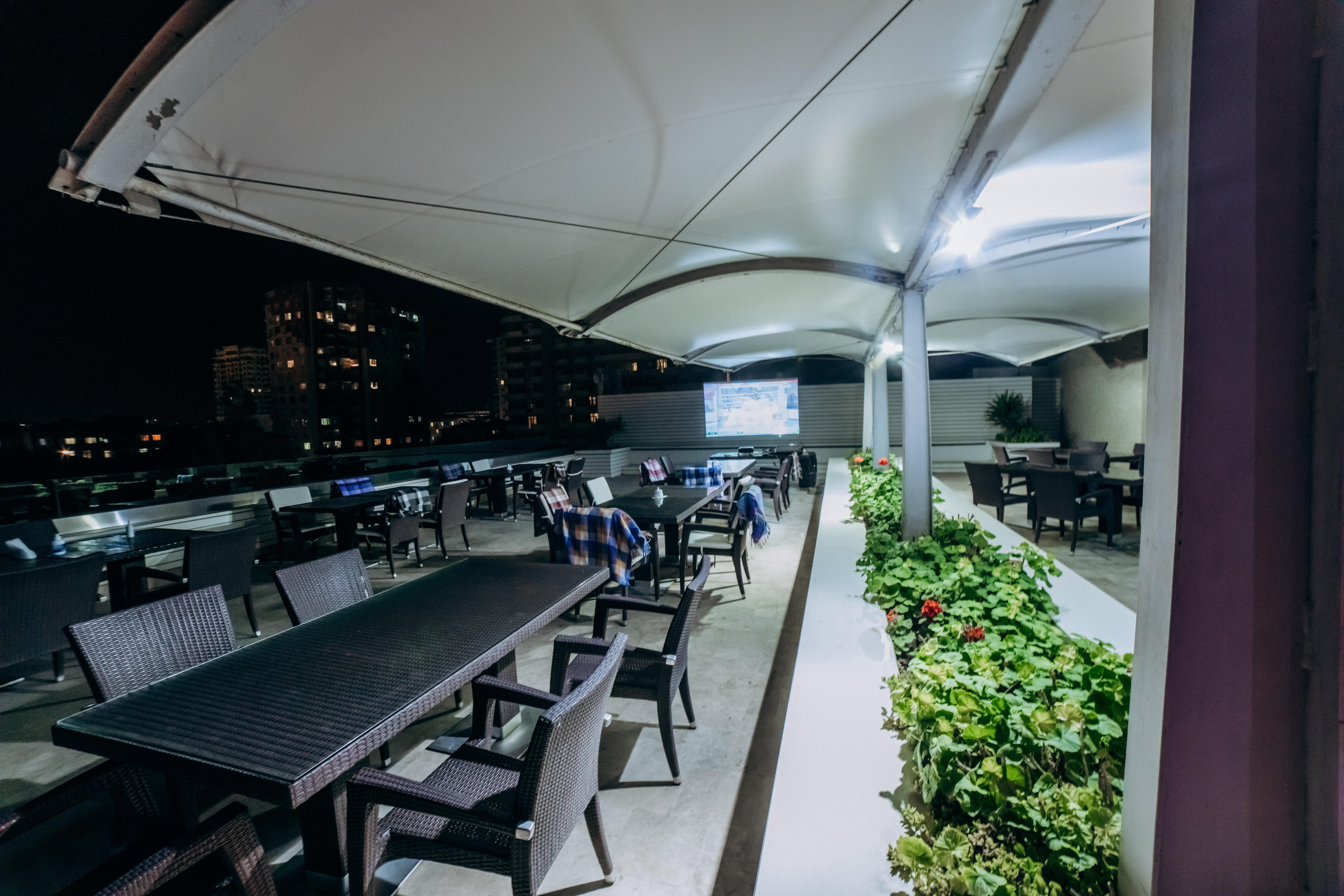 Point Hotel Baku Extérieur photo