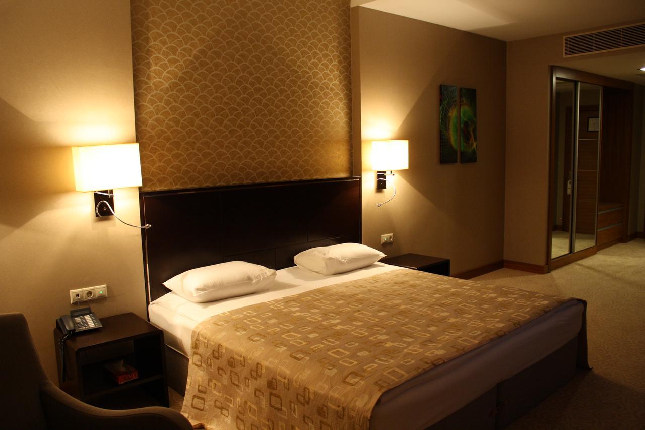 Point Hotel Baku Extérieur photo