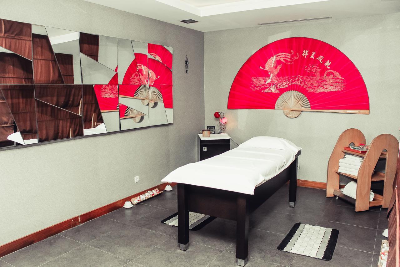 Point Hotel Baku Extérieur photo