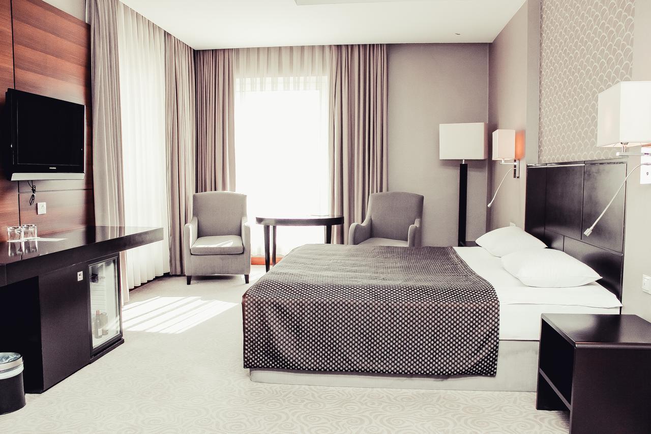 Point Hotel Baku Extérieur photo