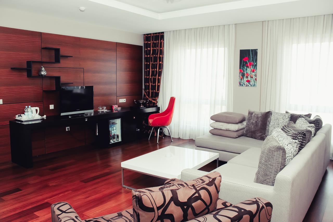 Point Hotel Baku Extérieur photo